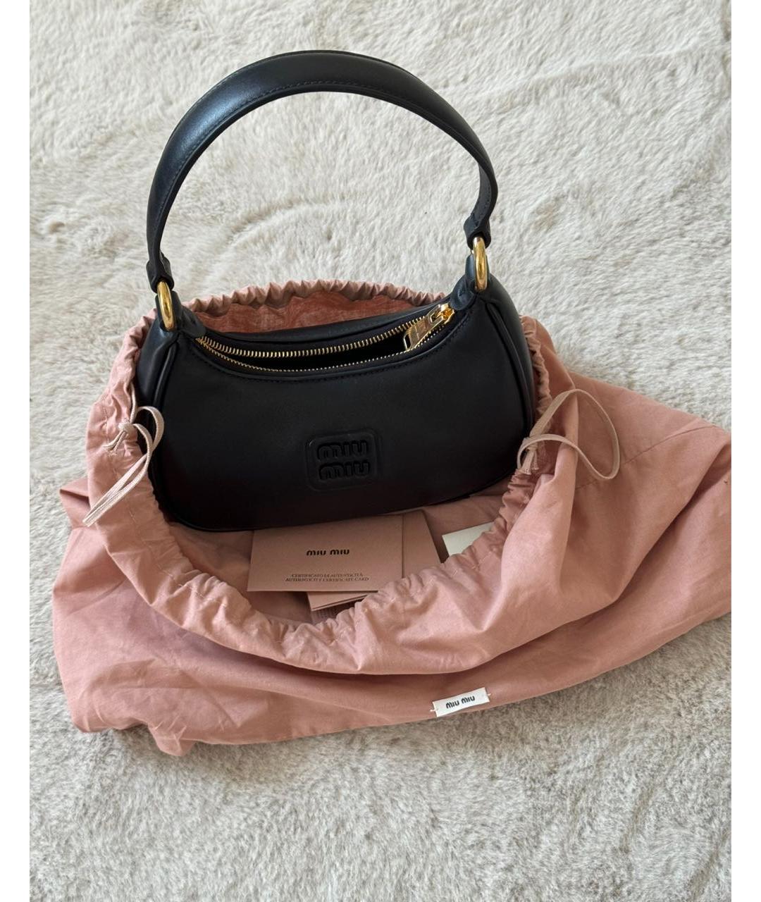 MIU MIU Черная кожаная сумка через плечо, фото 2