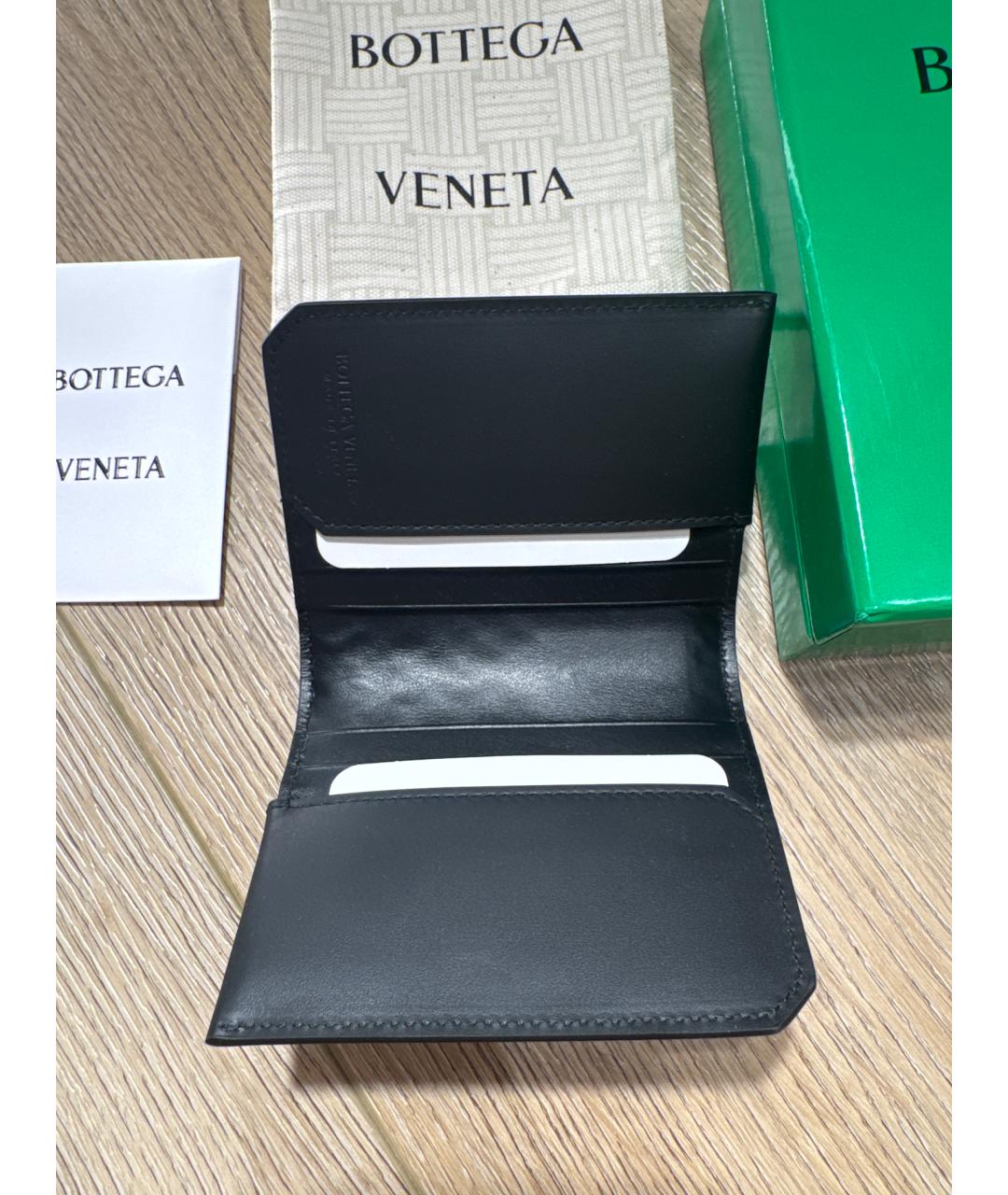 BOTTEGA VENETA Черная кожаная визитница, фото 4