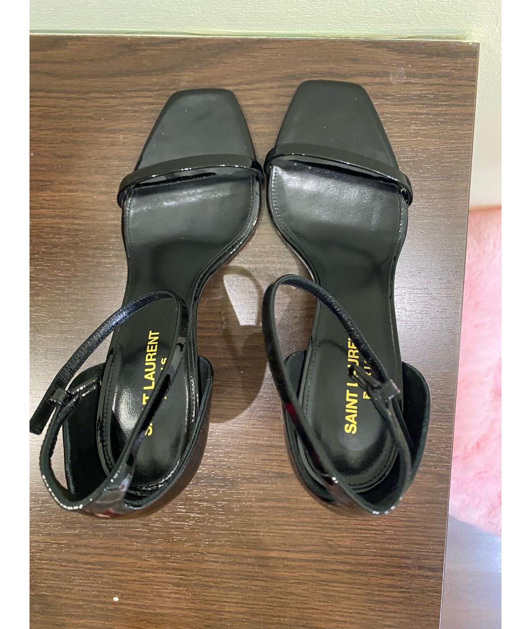 SAINT LAURENT Черные босоножки из лакированной кожи, фото 3