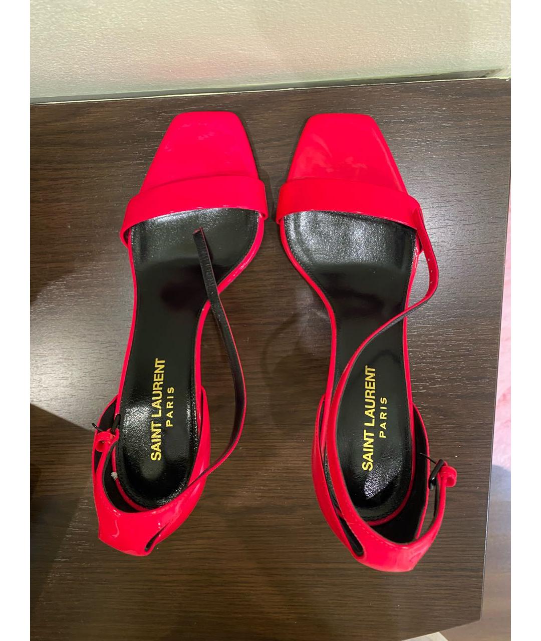 SAINT LAURENT Фуксия босоножки из лакированной кожи, фото 3