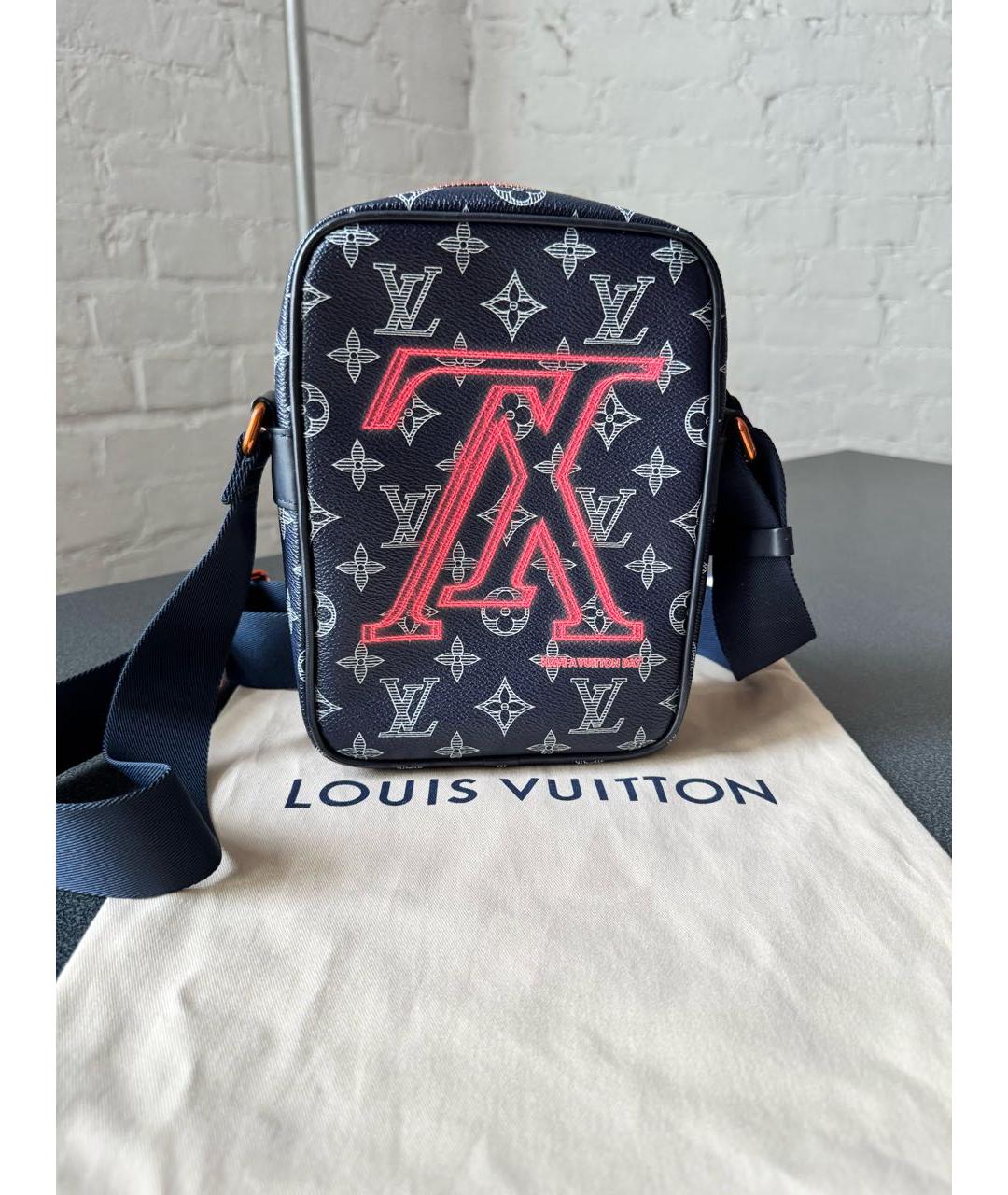 LOUIS VUITTON Темно-синяя кожаная сумка на плечо, фото 2