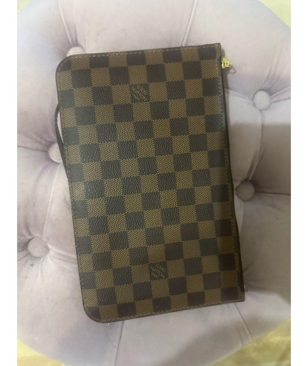 LOUIS VUITTON Коричневая косметичка, фото 4