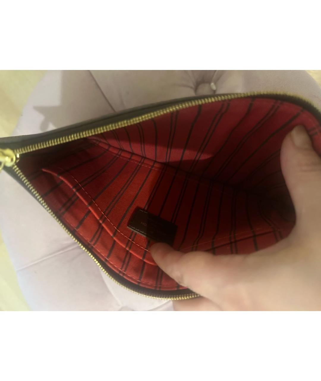 LOUIS VUITTON Коричневая косметичка, фото 5