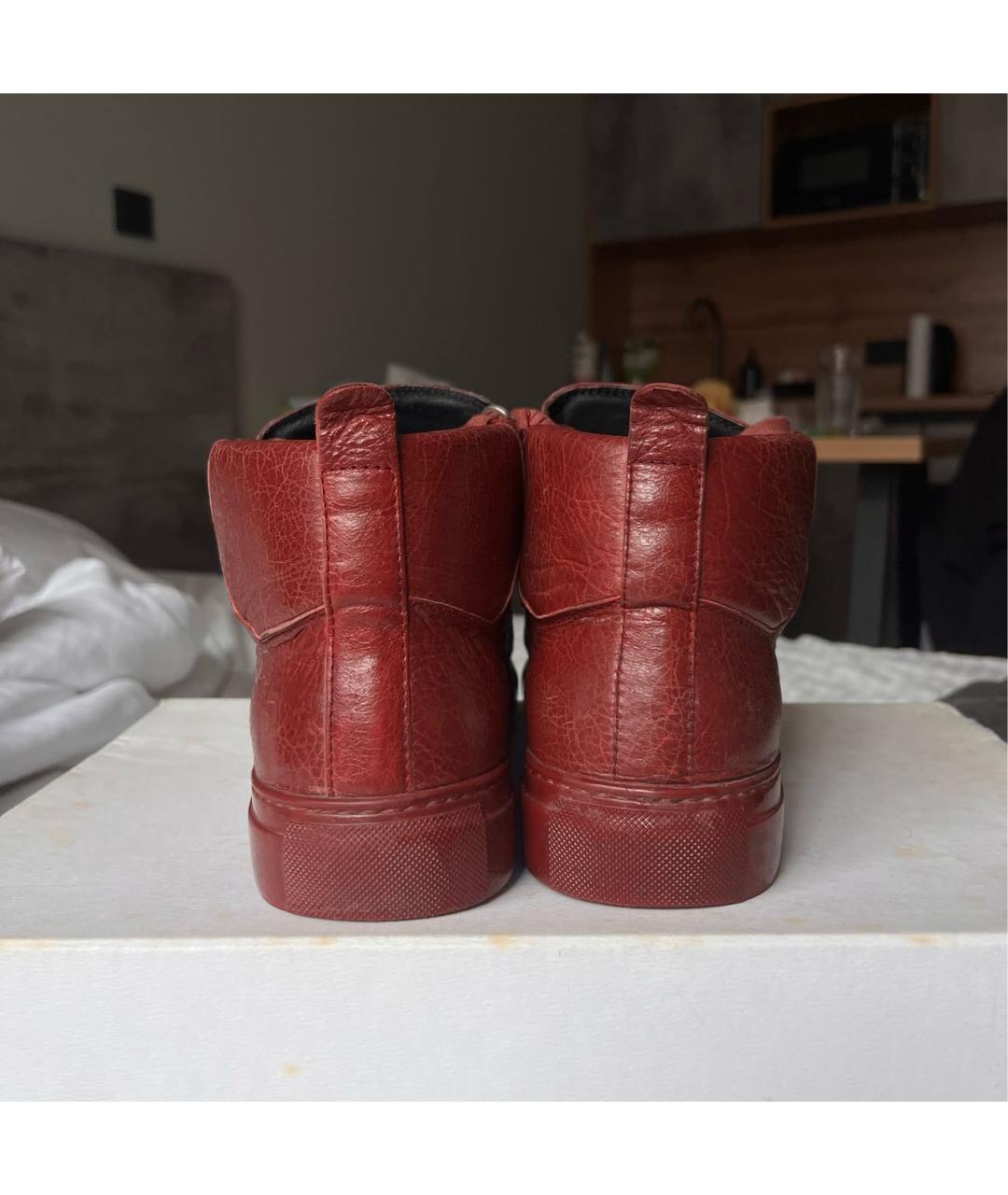 BALENCIAGA Бордовые кожаные высокие кроссовки / кеды, фото 4