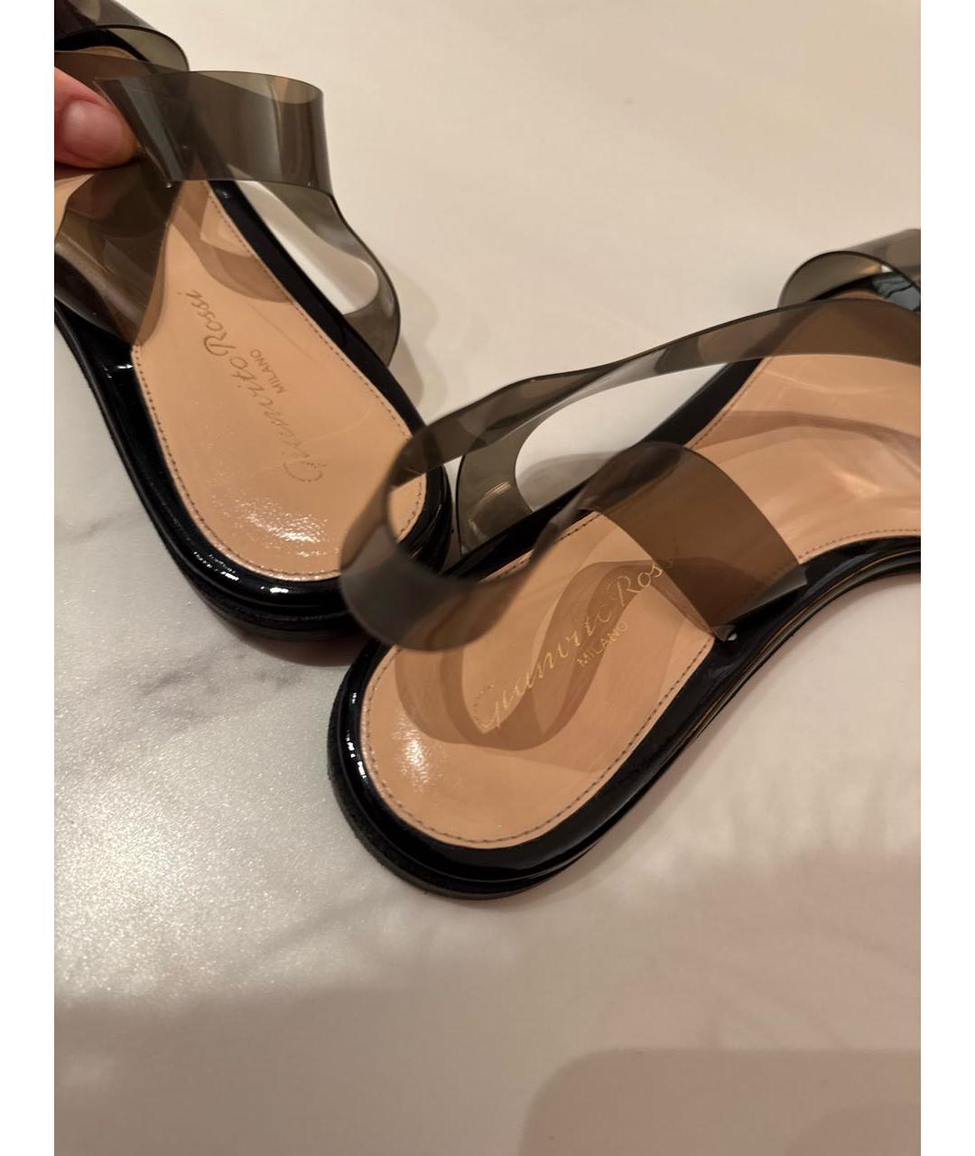 GIANVITO ROSSI Черные резиновые сандалии, фото 6