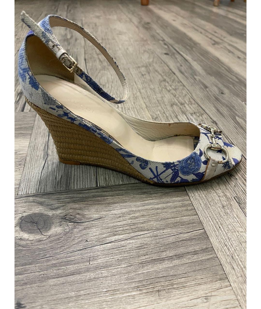 GUCCI Голубые текстильные босоножки, фото 2