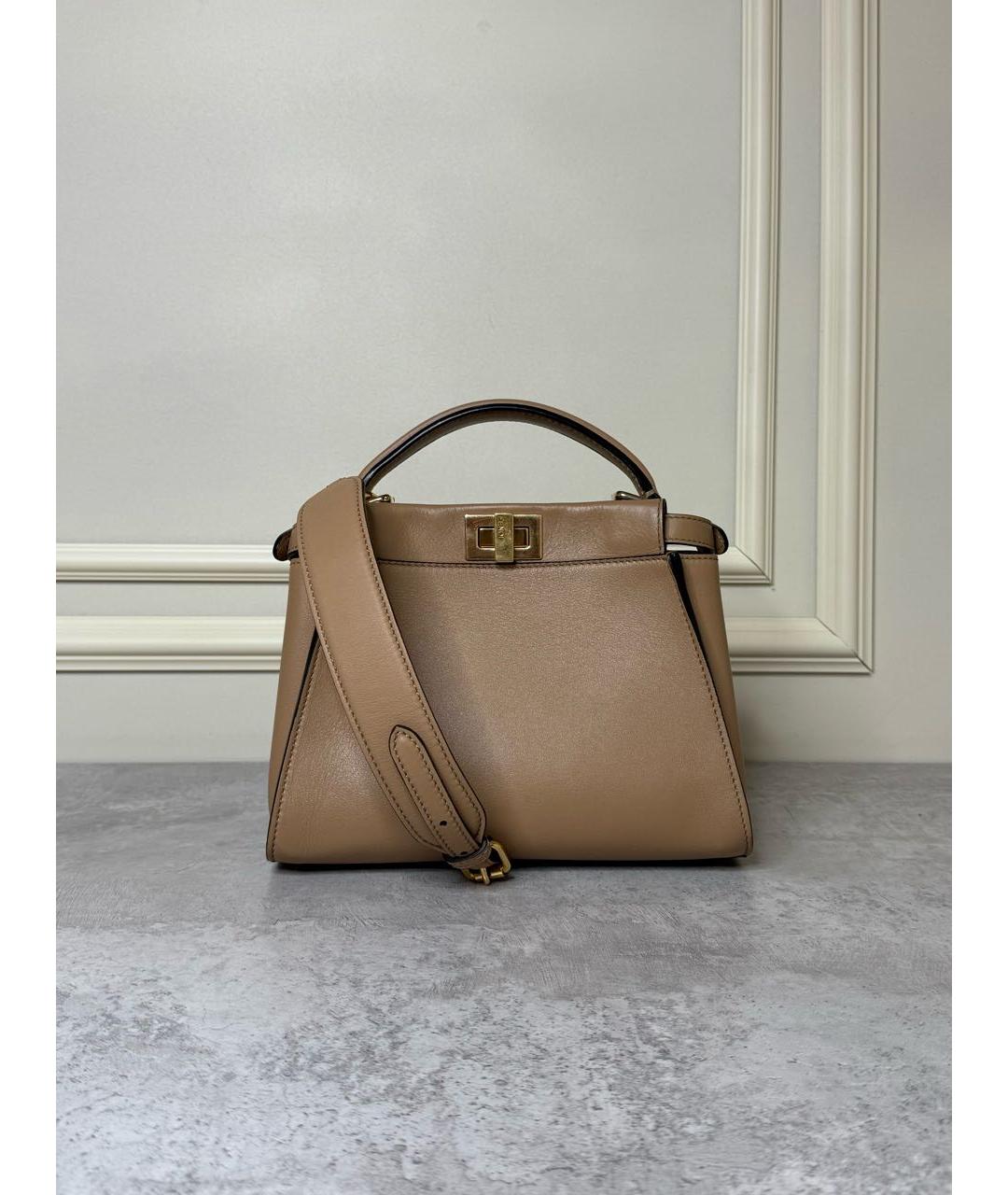 FENDI Бежевая кожаная сумка через плечо, фото 9