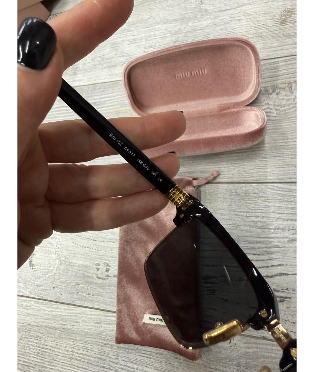 MIU MIU Черные пластиковые солнцезащитные очки, фото 3