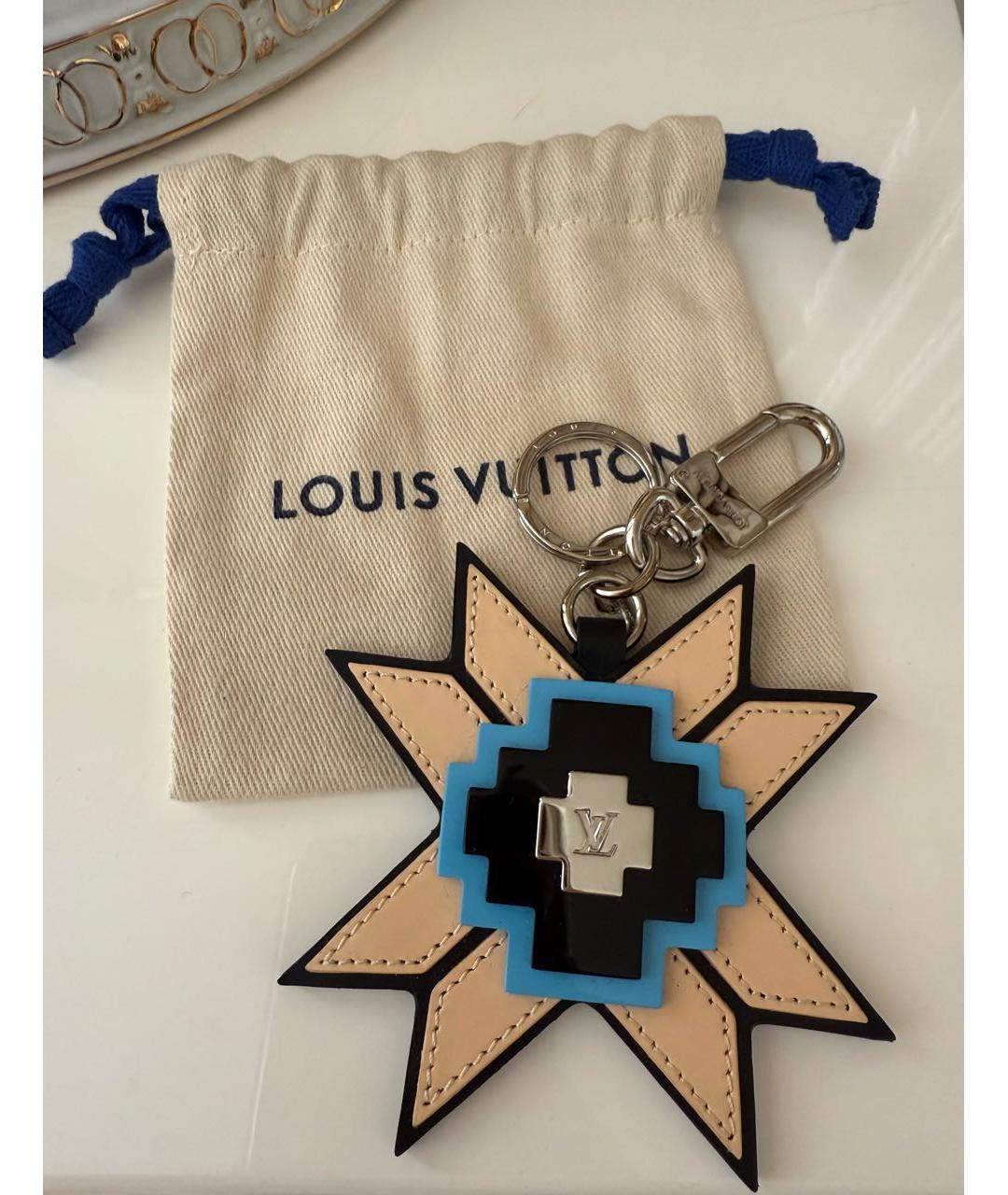 LOUIS VUITTON Коралловый брелок, фото 9