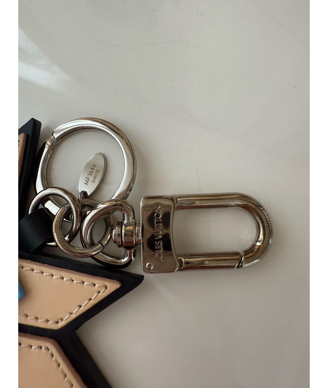 LOUIS VUITTON Коралловый брелок, фото 6
