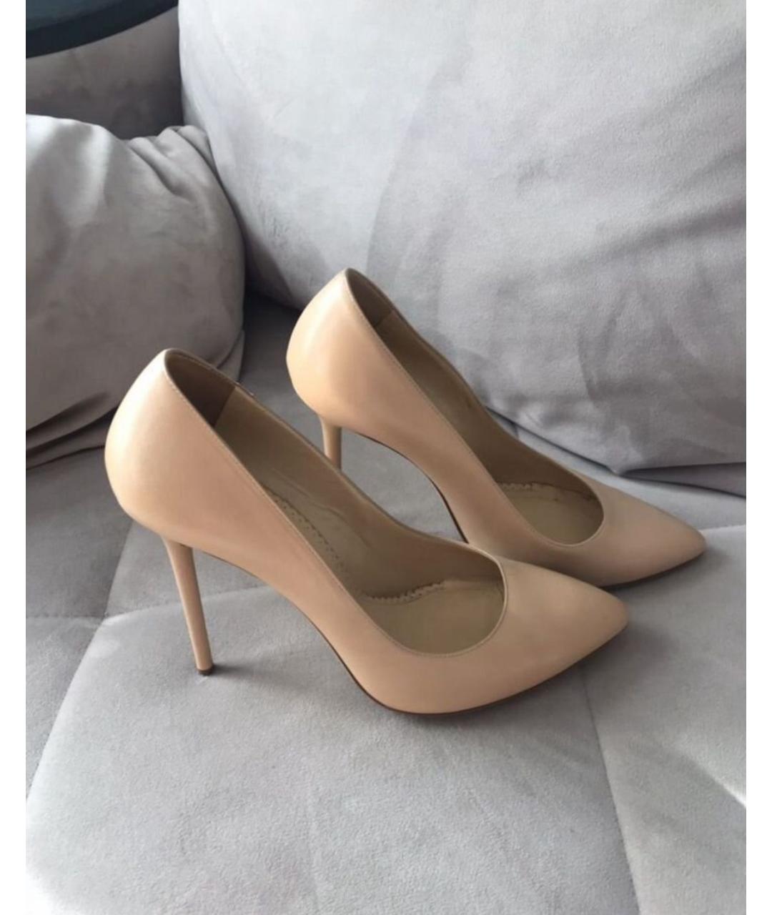 CHARLOTTE OLYMPIA Бежевые кожаные туфли, фото 3