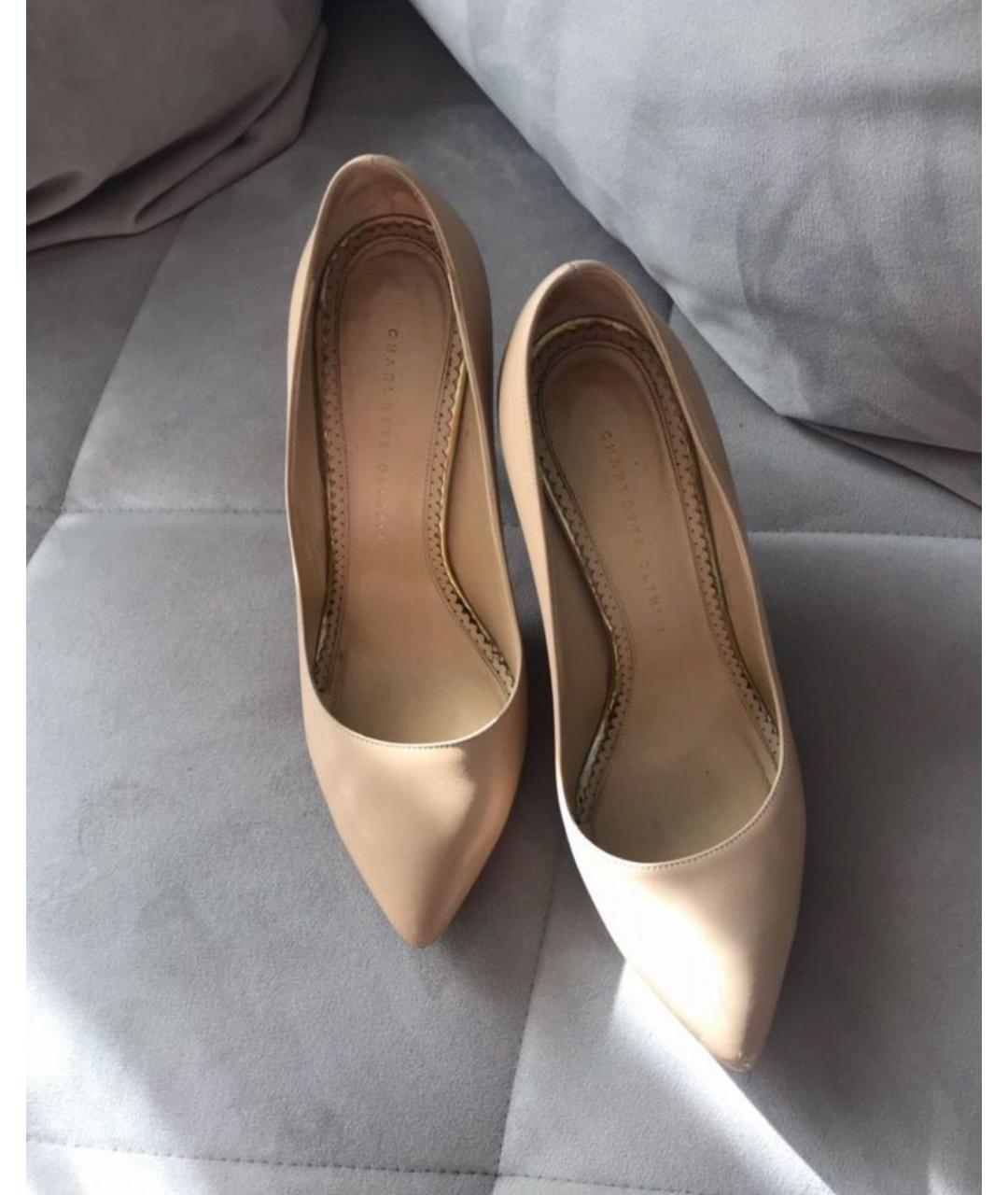 CHARLOTTE OLYMPIA Бежевые кожаные туфли, фото 2
