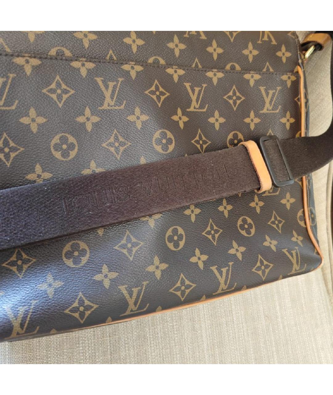 LOUIS VUITTON Коричневая кожаная сумка на плечо, фото 9