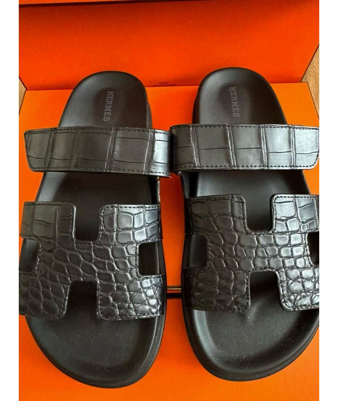 HERMES Черные сандалии из экзотической кожи, фото 2