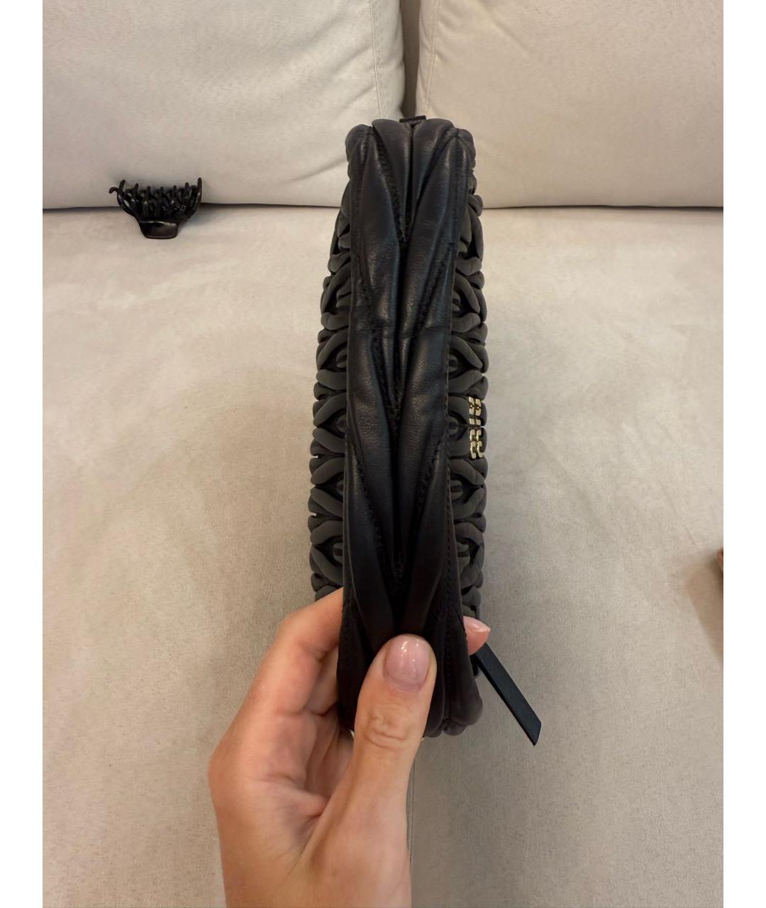 MIU MIU Черная кожаная сумка с короткими ручками, фото 3