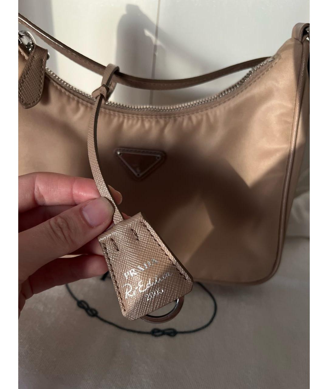 PRADA Бежевая кожаная сумка с короткими ручками, фото 3