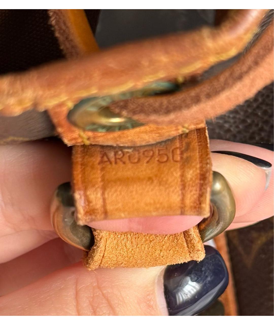 LOUIS VUITTON Коричневая кожаная сумка с короткими ручками, фото 7