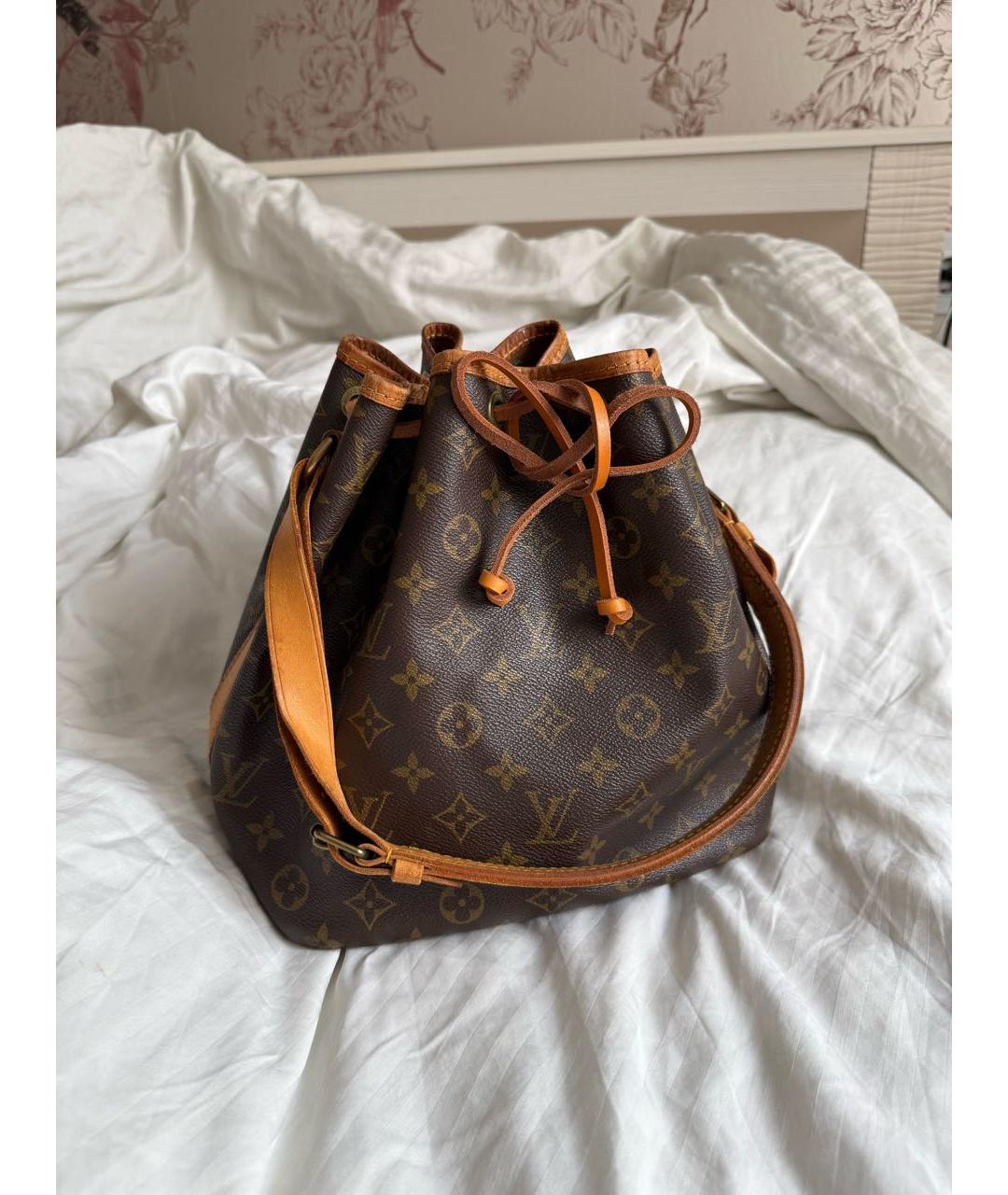 LOUIS VUITTON Коричневая кожаная сумка с короткими ручками, фото 9