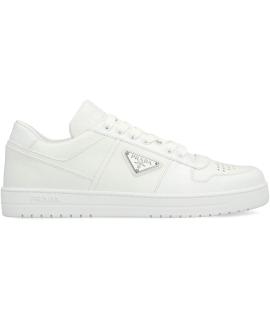 PRADA Низкие кроссовки / кеды
