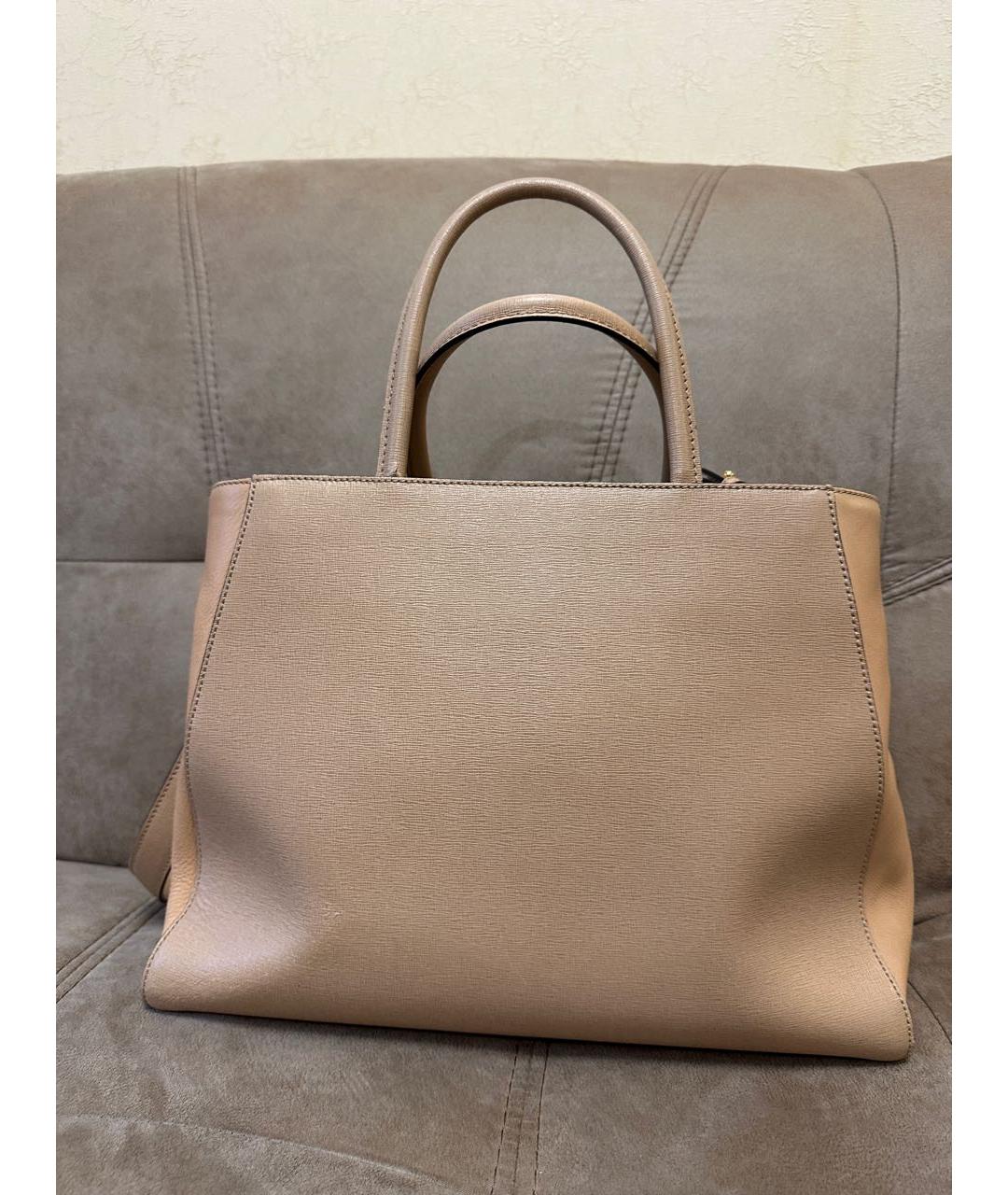 FENDI Бежевая кожаная сумка тоут, фото 4