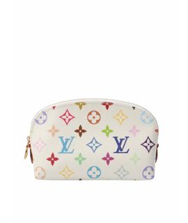 LOUIS VUITTON Косметичка