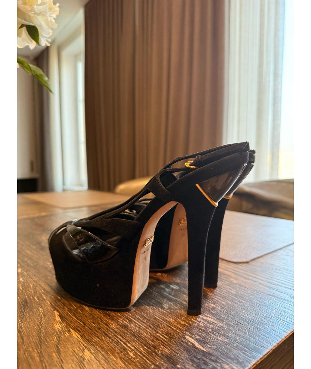 GUCCI Черные замшевые босоножки, фото 5