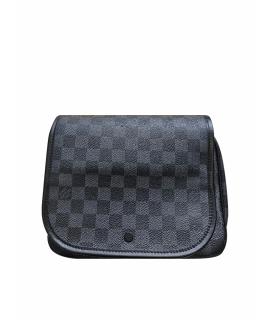 LOUIS VUITTON Косметичка