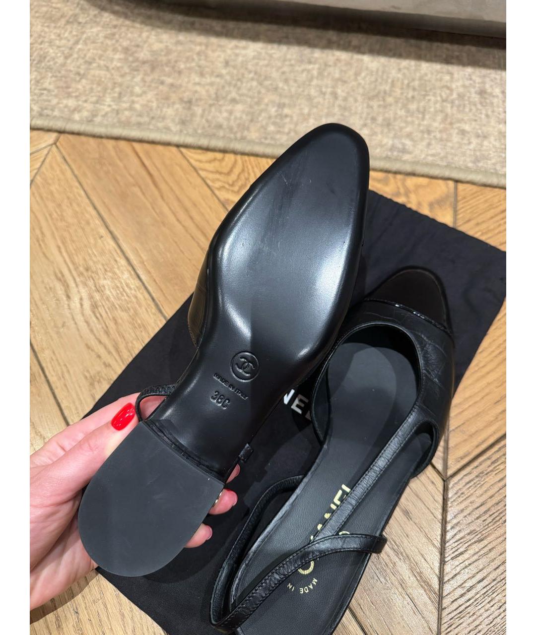 CHANEL Черные кожаные туфли, фото 4
