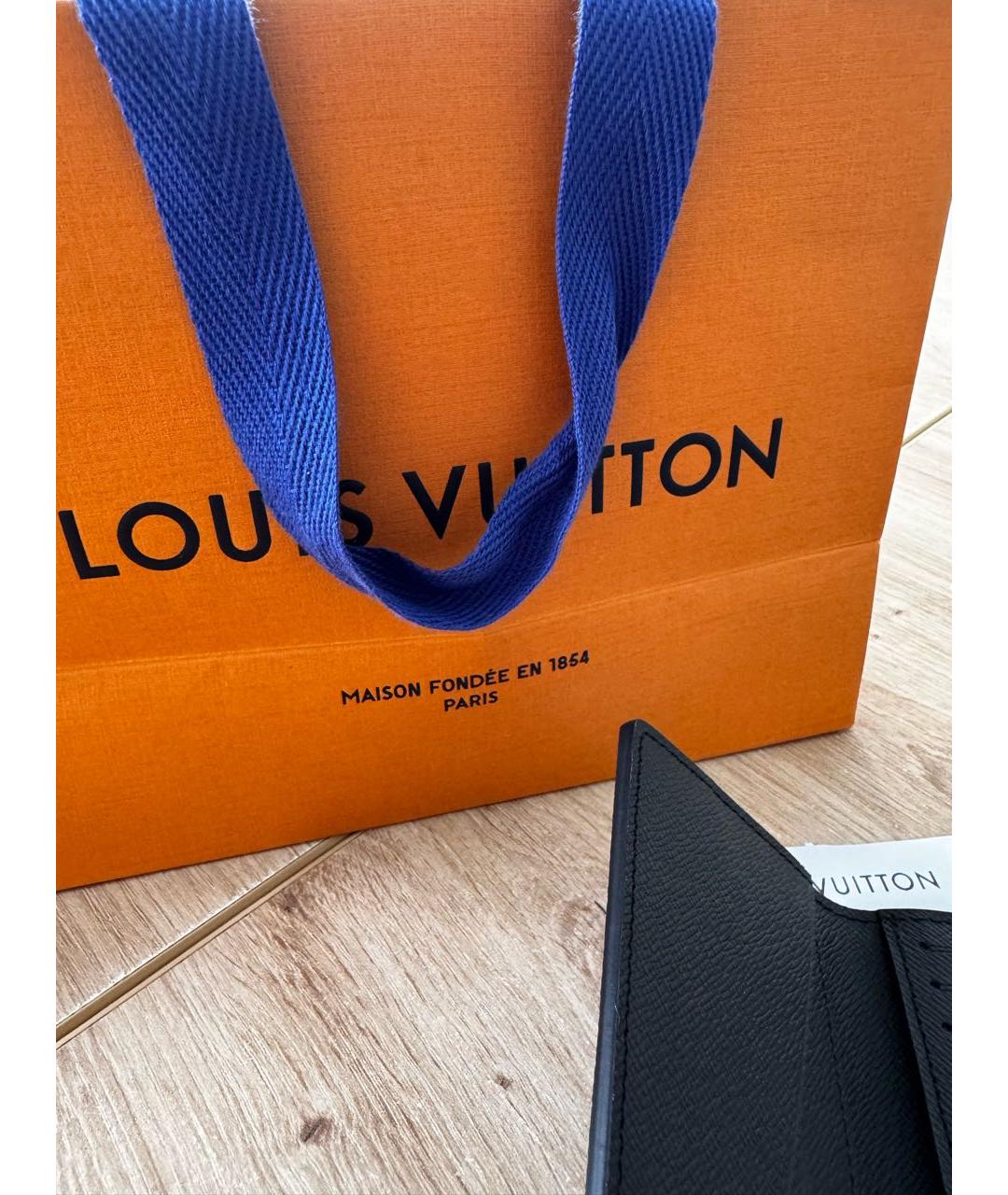 LOUIS VUITTON Антрацитовый кожаный кардхолдер, фото 6