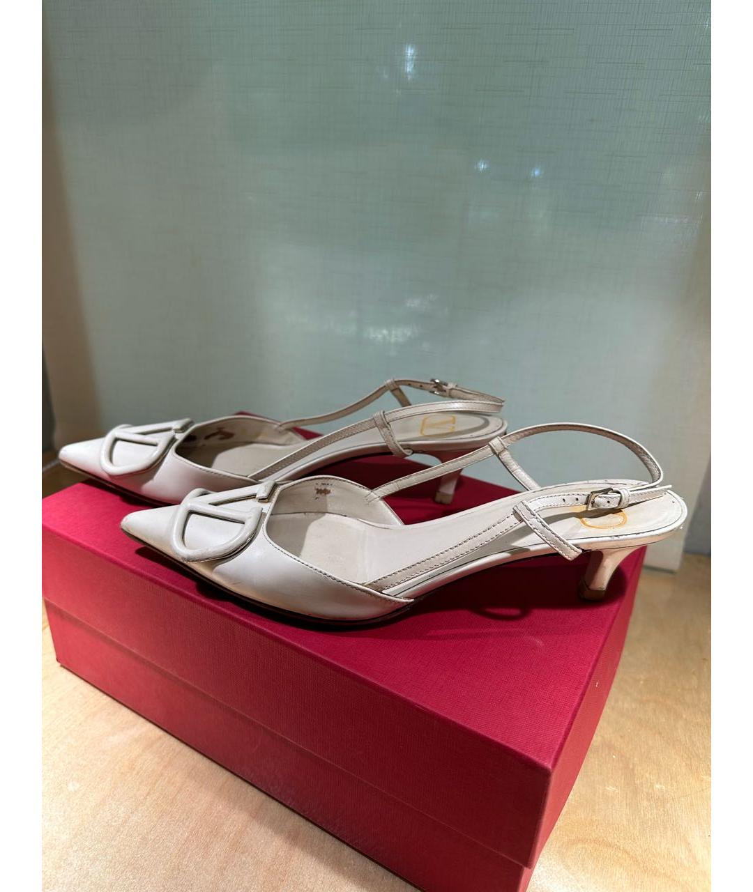 VALENTINO Белые кожаные туфли, фото 2