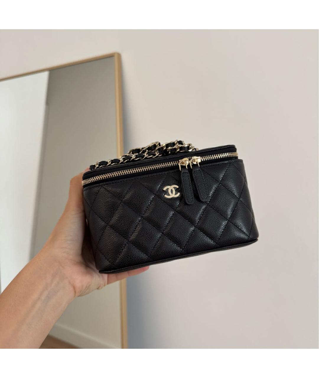 CHANEL Черная кожаная сумка через плечо, фото 4