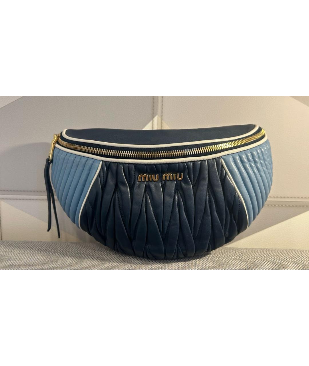 MIU MIU Темно-синяя кожаная поясная сумка, фото 2