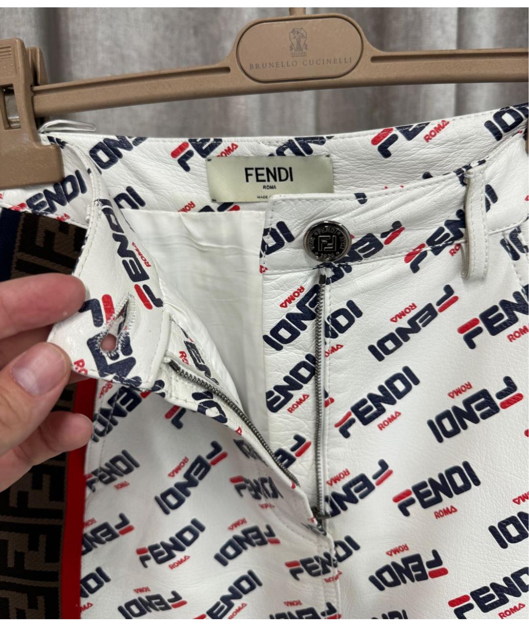 FENDI Белая кожаная юбка мини, фото 3
