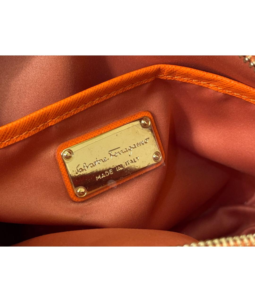 FERRAGAMO Оранжевая кожаная сумка через плечо, фото 4