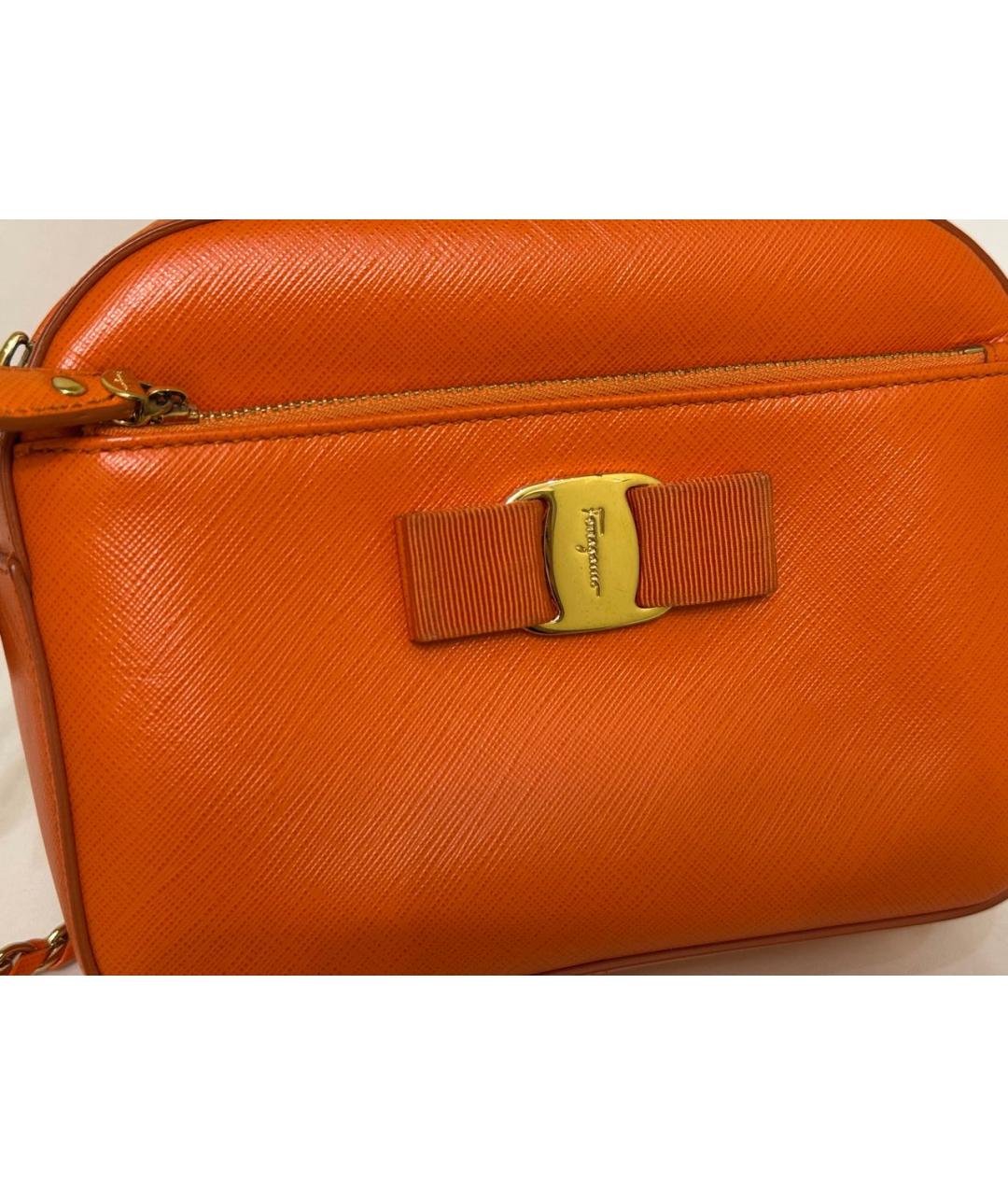 FERRAGAMO Оранжевая кожаная сумка через плечо, фото 2