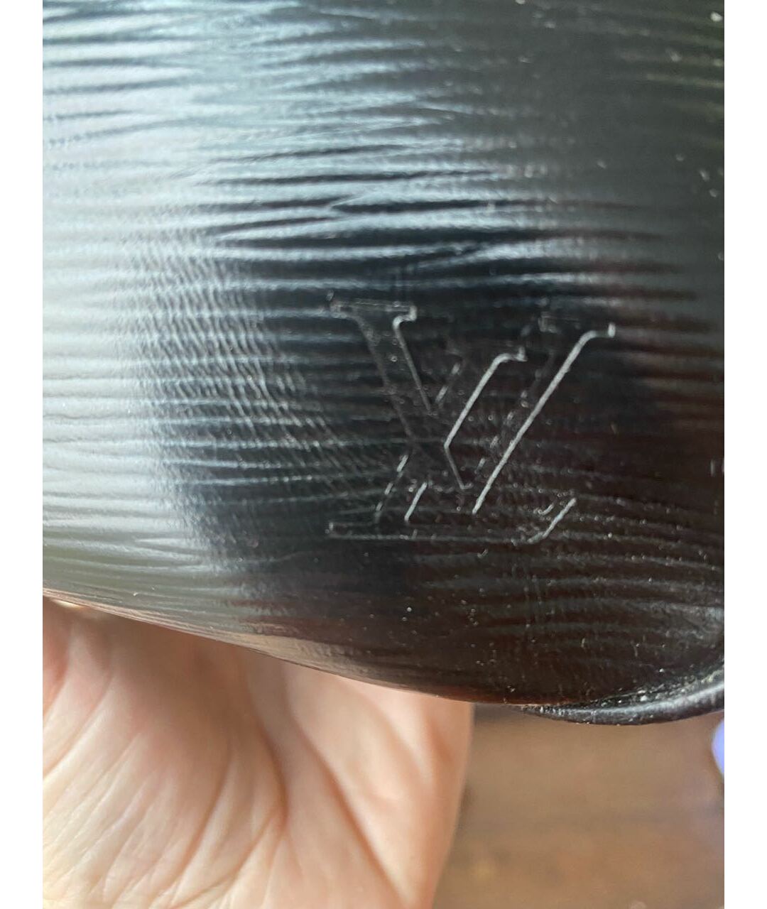 LOUIS VUITTON Черная кожаная сумка тоут, фото 5