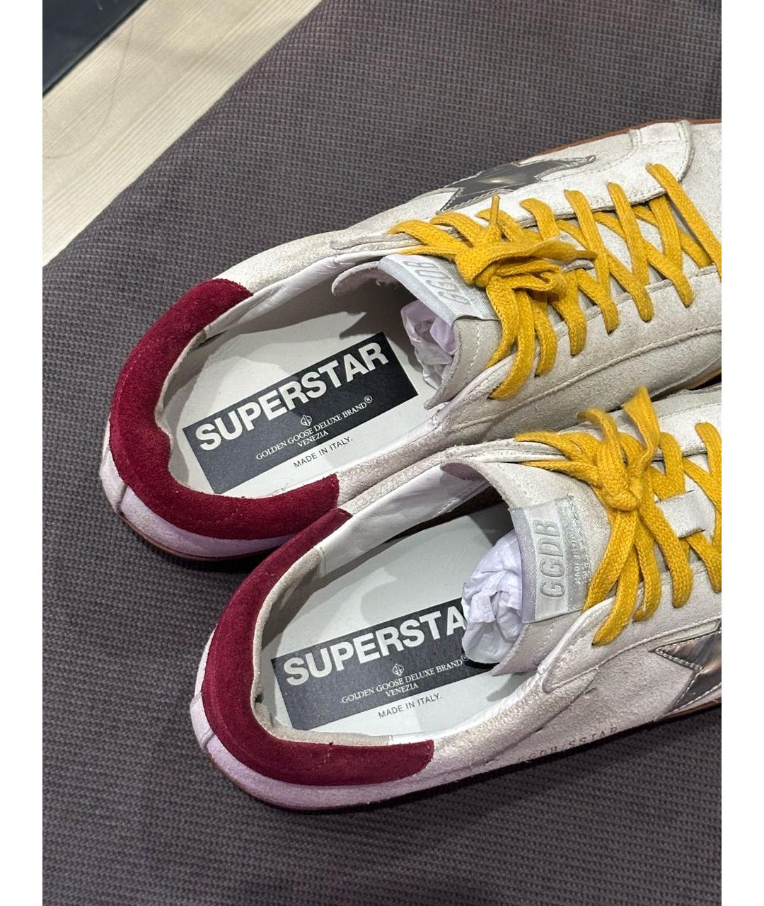 GOLDEN GOOSE DELUXE BRAND Белые низкие кроссовки / кеды из искусственной кожи, фото 4