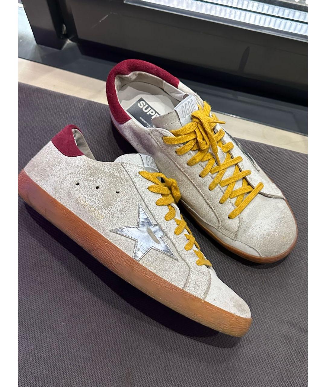 GOLDEN GOOSE DELUXE BRAND Белые низкие кроссовки / кеды из искусственной кожи, фото 9