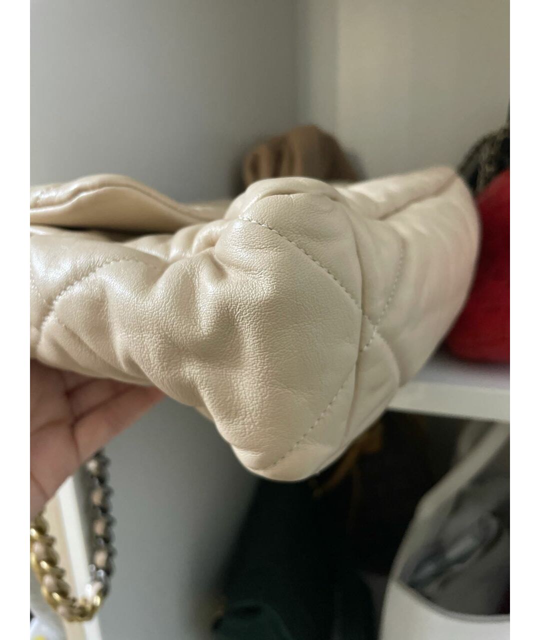 CHANEL Бежевая кожаная сумка через плечо, фото 6