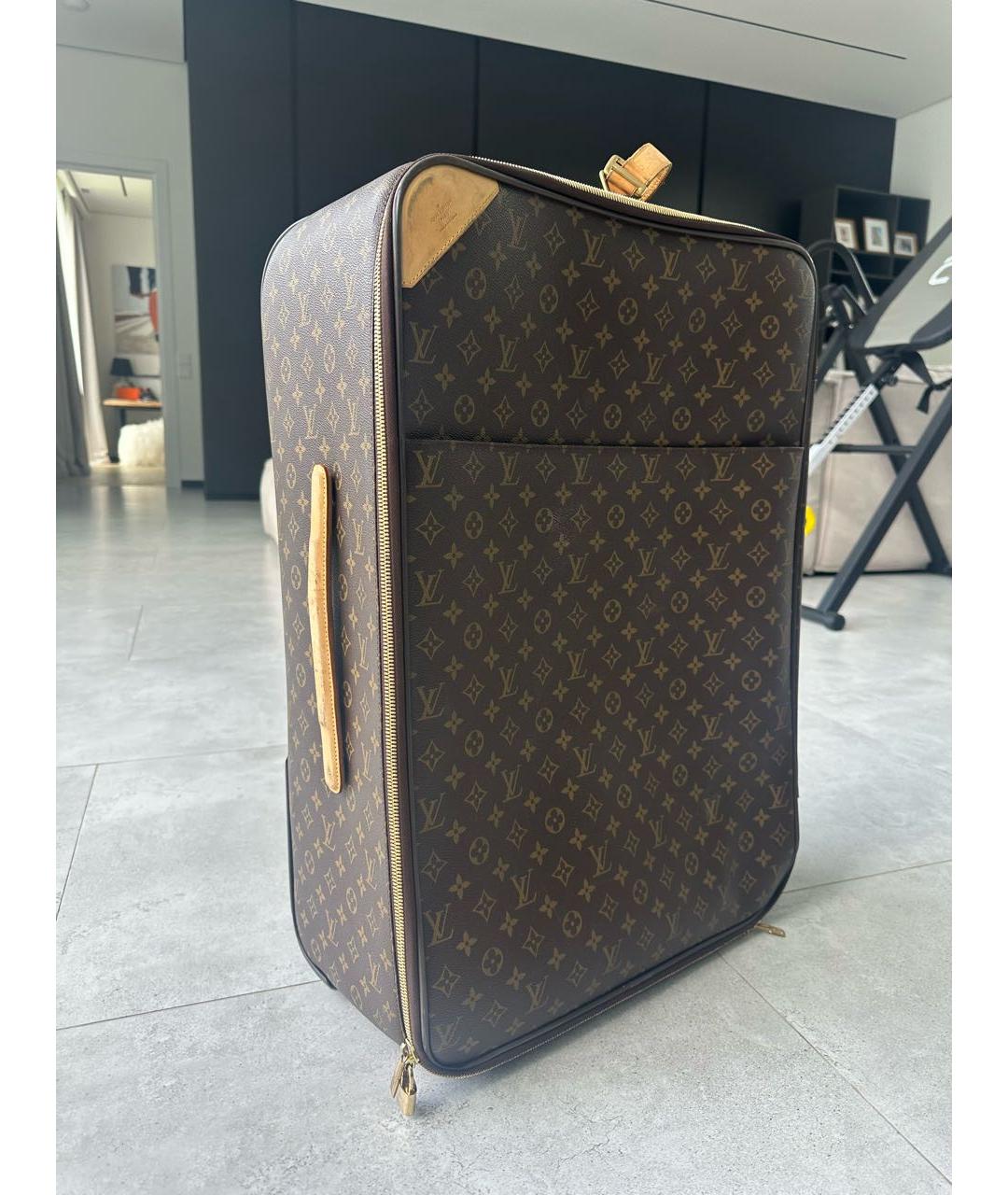 LOUIS VUITTON Коричневый кожаный чемодан, фото 9