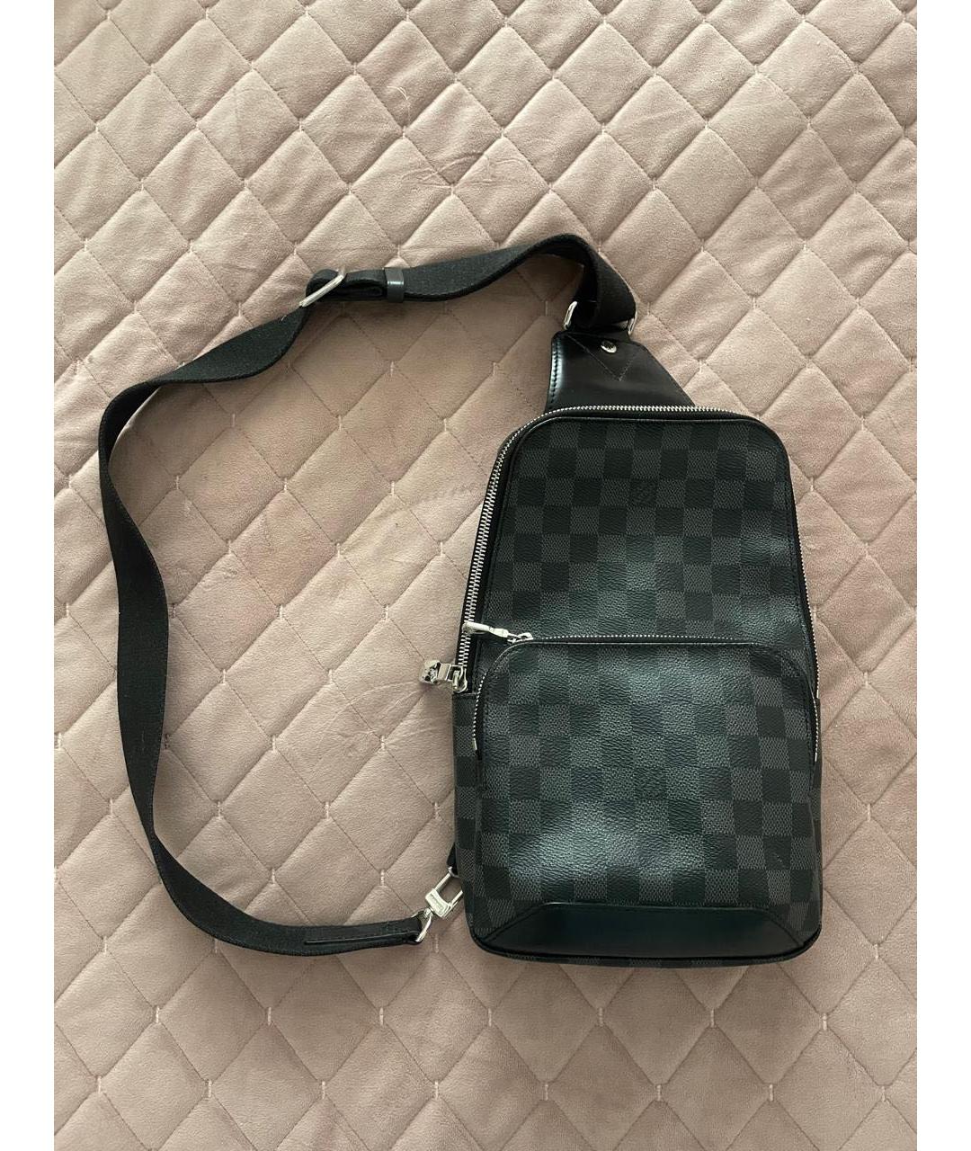 LOUIS VUITTON Черная кожаная поясная сумка, фото 5