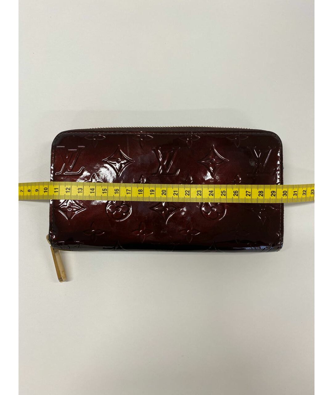 LOUIS VUITTON Бордовый кошелек из лакированной кожи, фото 6