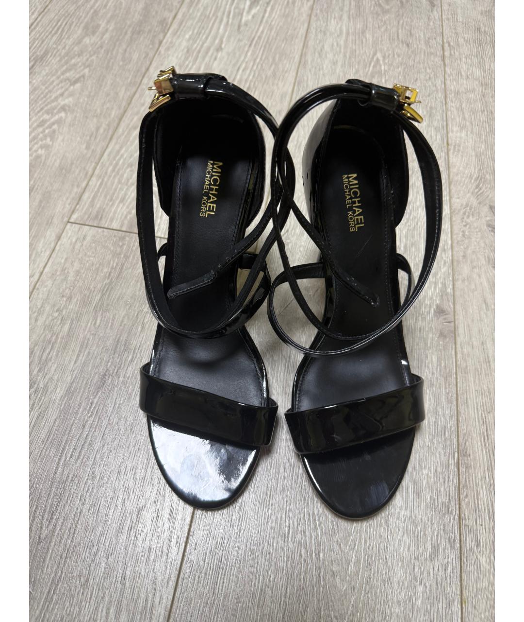 MICHAEL KORS Черные кожаные босоножки, фото 2