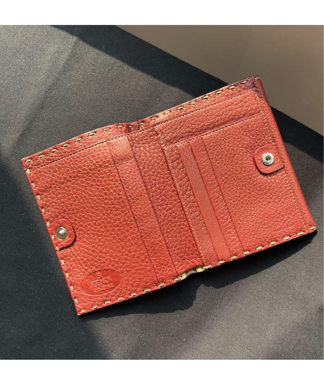 FENDI Бордовый кожаный кошелек, фото 3