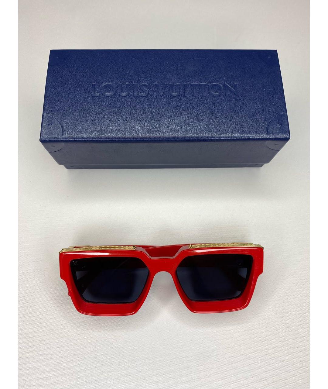 LOUIS VUITTON Красные пластиковые солнцезащитные очки, фото 9