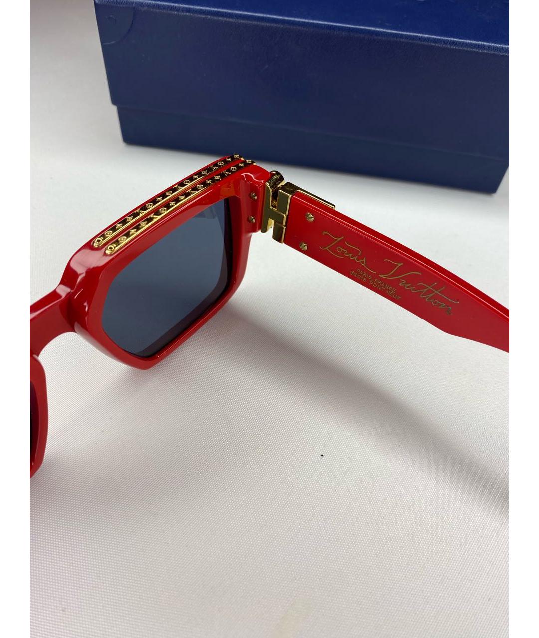 LOUIS VUITTON Красные пластиковые солнцезащитные очки, фото 4