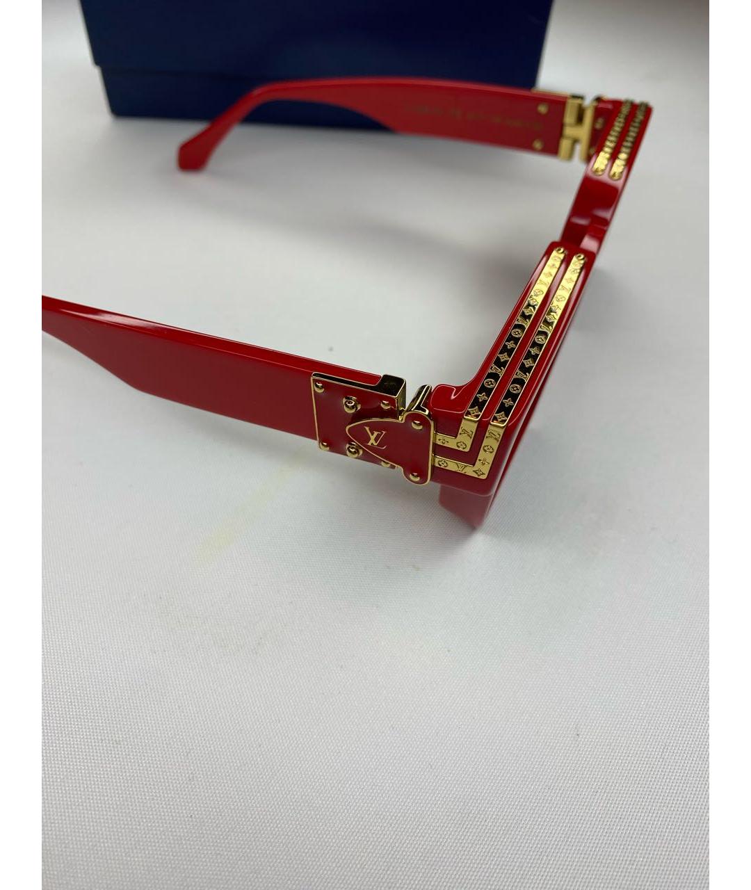 LOUIS VUITTON Красные пластиковые солнцезащитные очки, фото 3