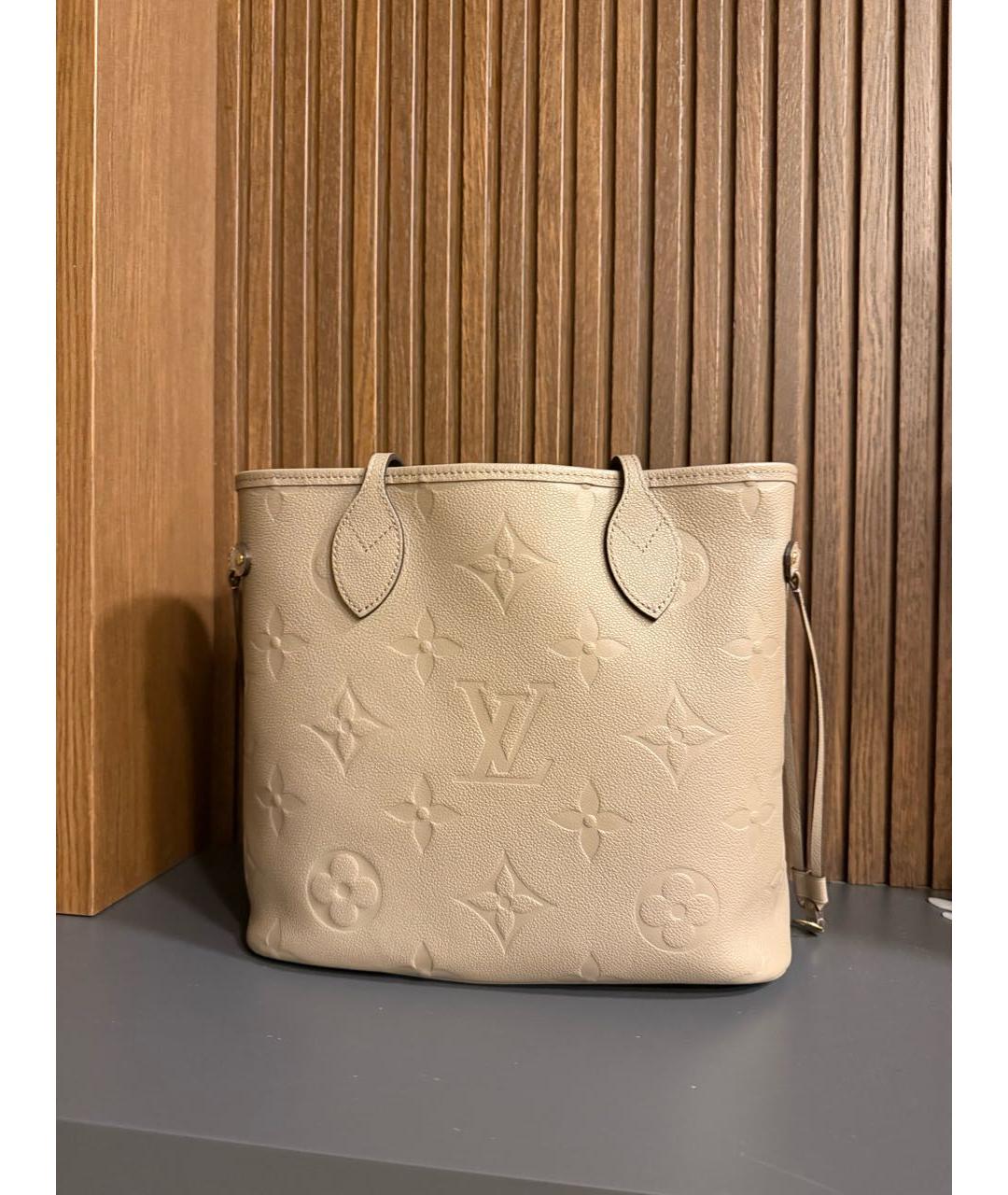 LOUIS VUITTON Бежевая кожаная сумка тоут, фото 5