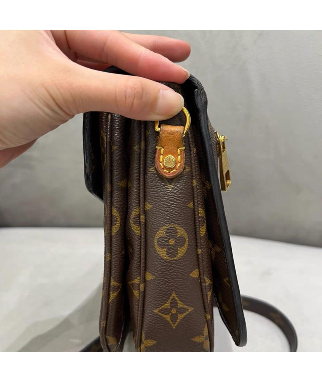 LOUIS VUITTON Коричневая кожаная сумка через плечо, фото 3