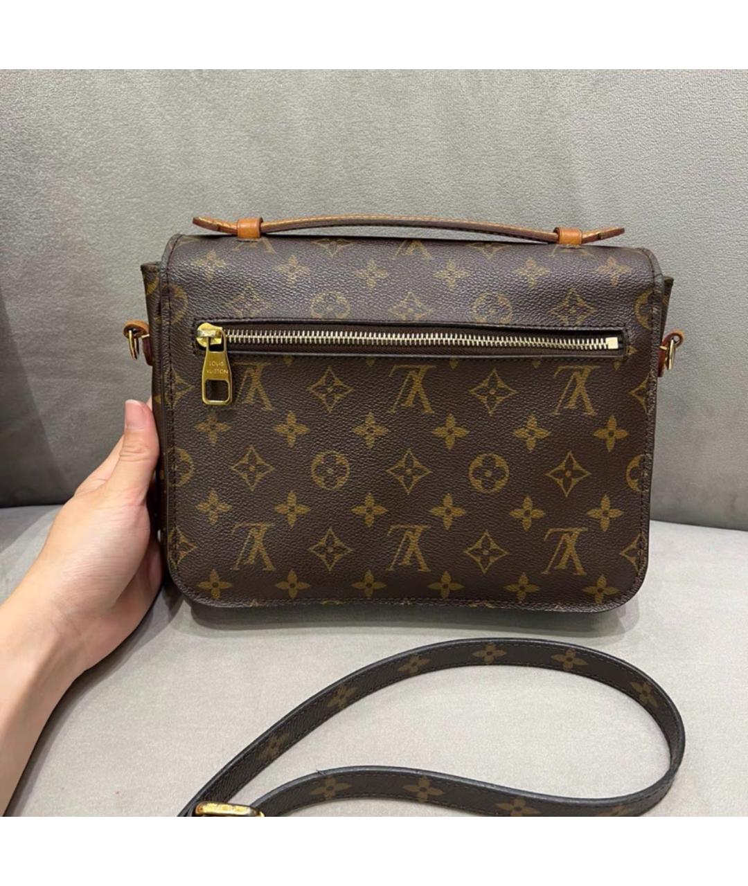 LOUIS VUITTON Коричневая кожаная сумка через плечо, фото 2